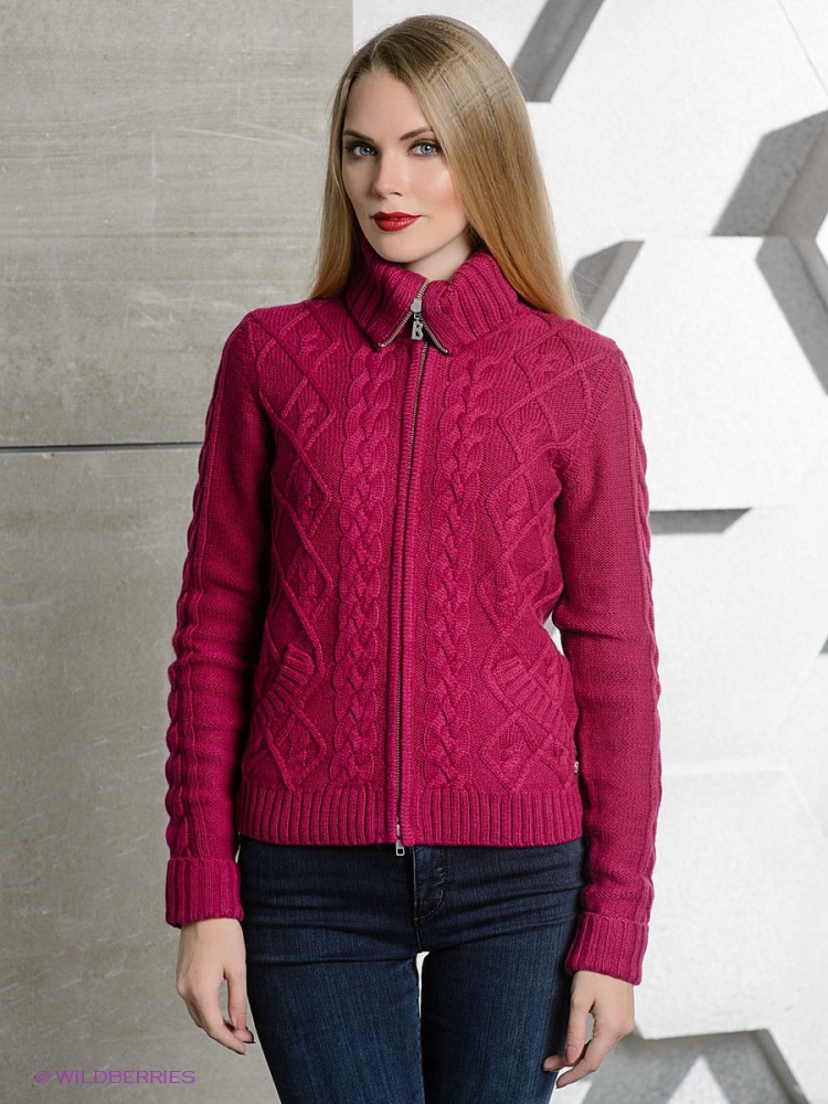 Свитер на молнии женский