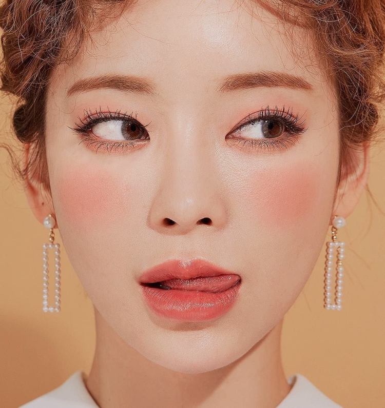 Корейский макияж 2022