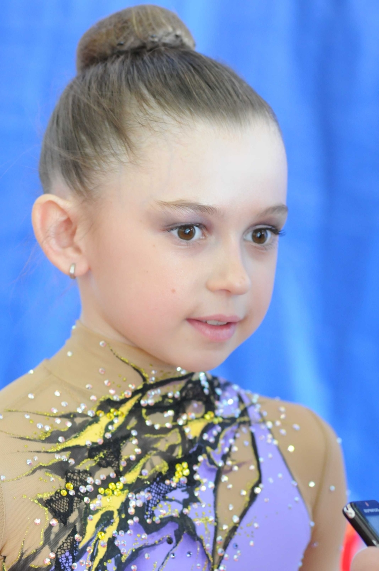 Прическа для художественной гимнастики