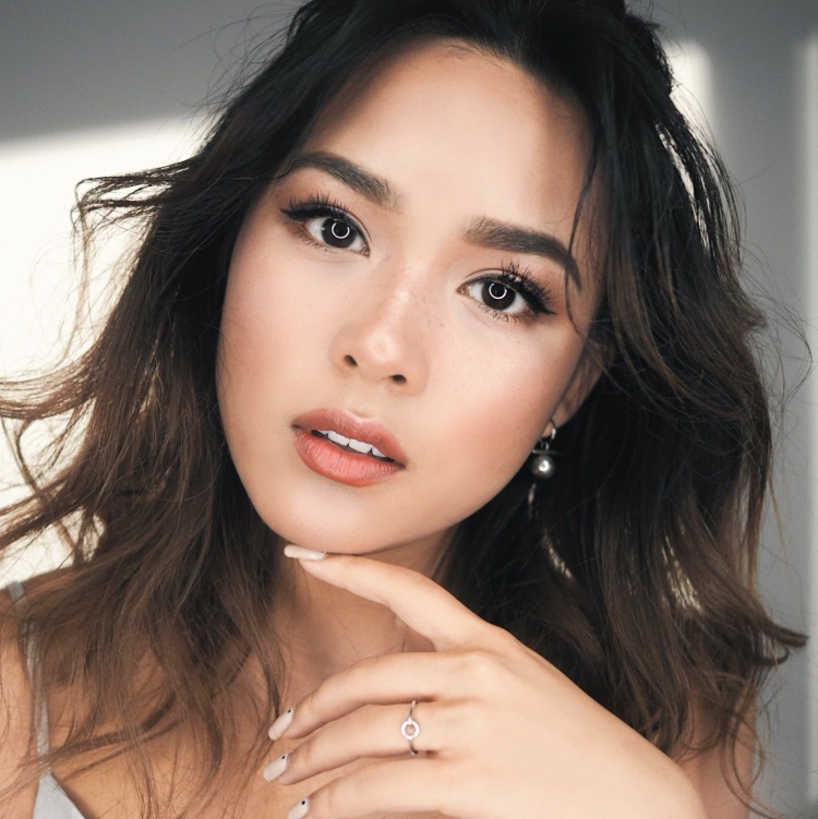 Мия РЛ азиатская внешность