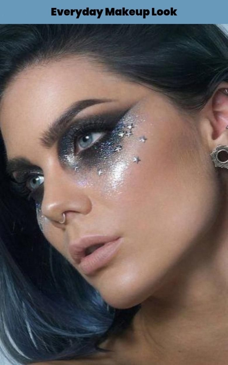 Креативный макияж со стразами