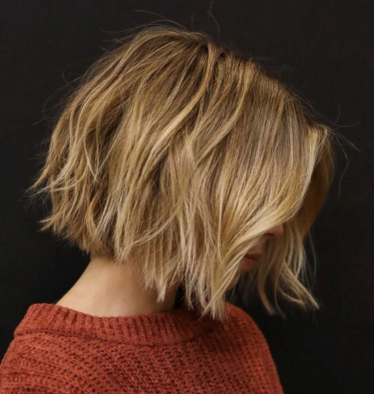 Choppy Bob прическа