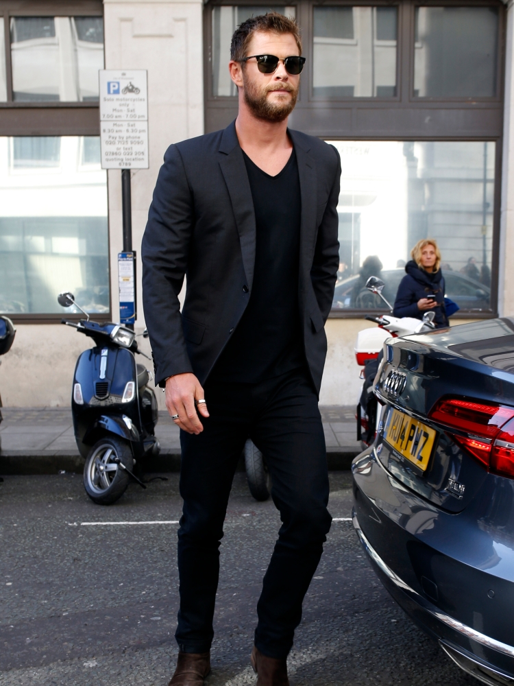 Крис Хемсворт образы пиджак