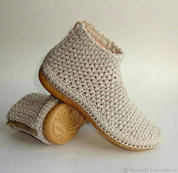 Вязаные ботинки крючком