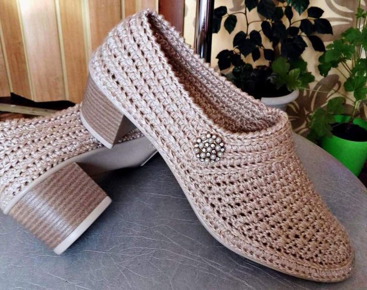 Вязаная летняя обувь