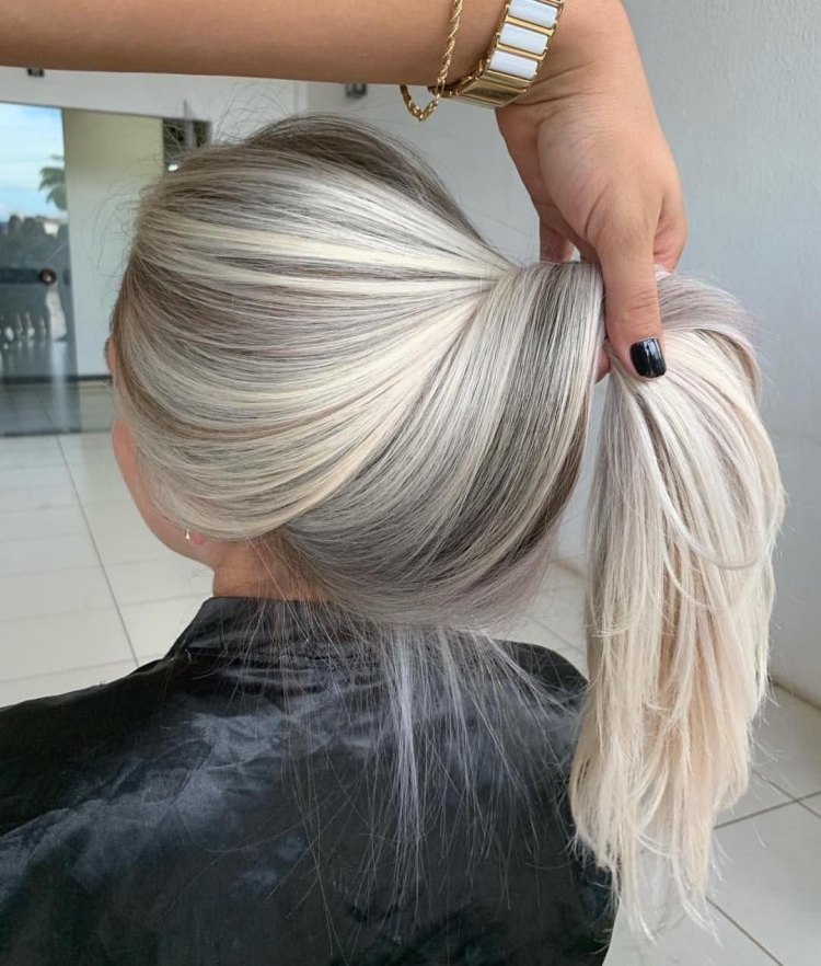 Блонд техникой аиртач