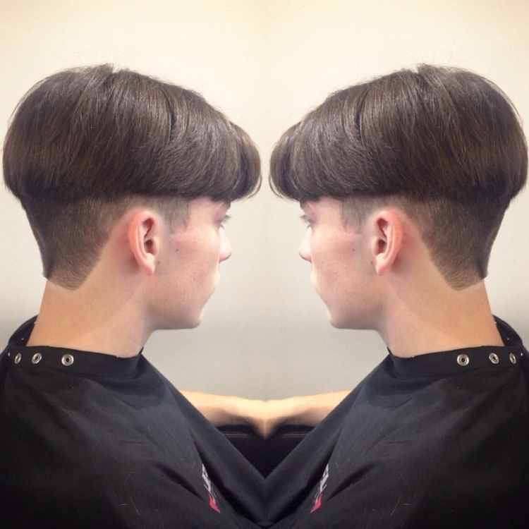 Стрижка под горшок мужская