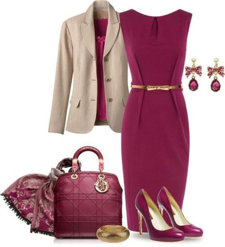 Комплекты одежды для женщин