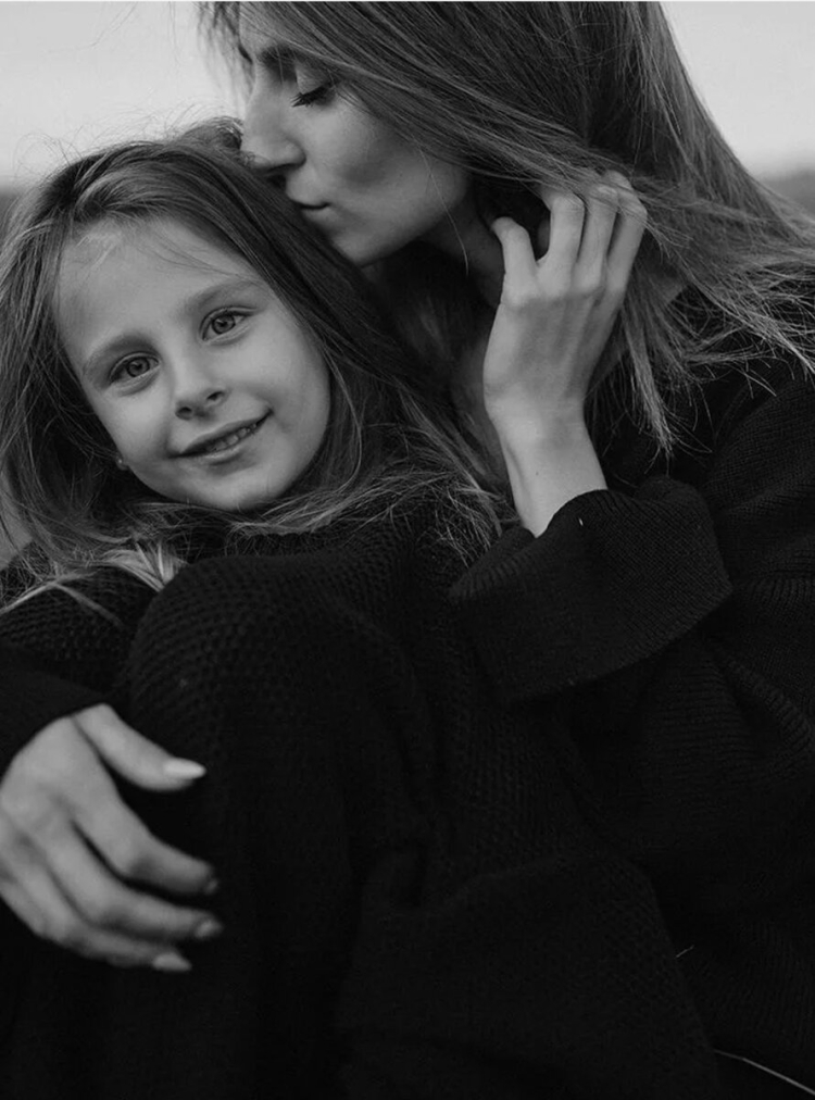 Портретная фотосессия мама и дочь