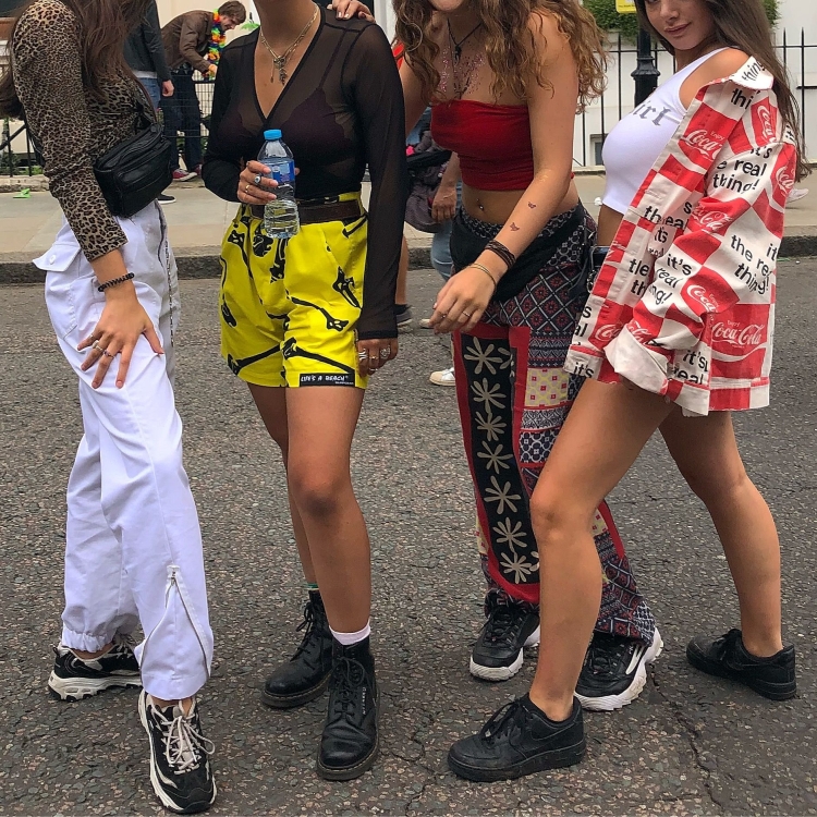 Рейв мода 90е