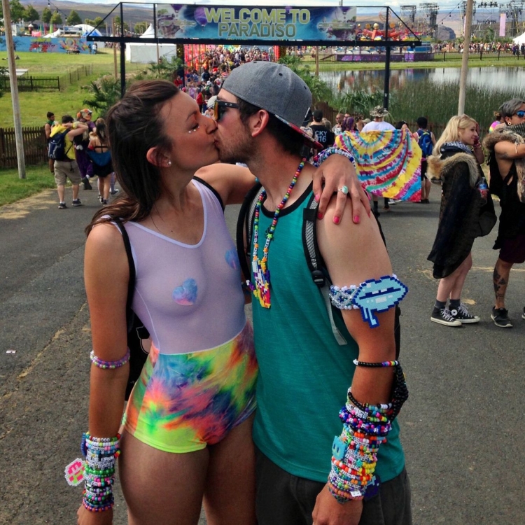 Рейв вечеринка одежда