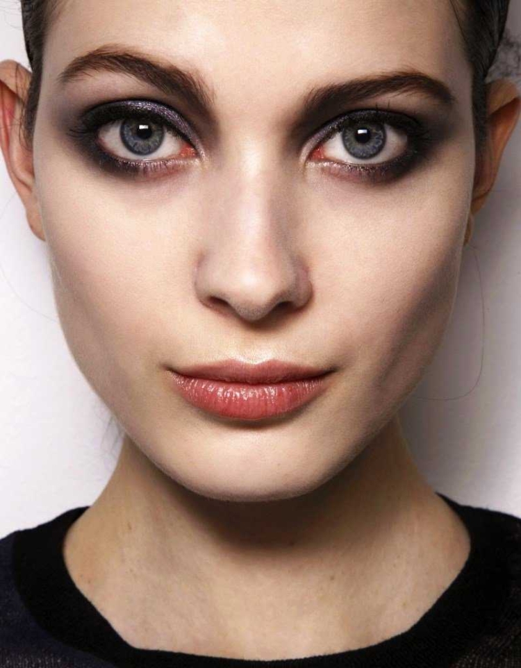 Смоки айс на миндалевидные глаза