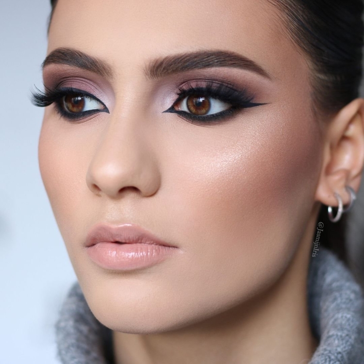 Вертикальный макияж