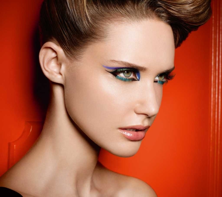 Дневной авангардный макияж