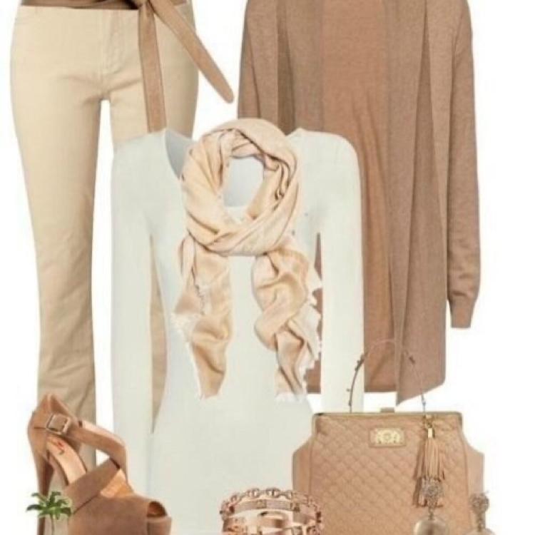 Одежда в бежевых и коричневых тонах