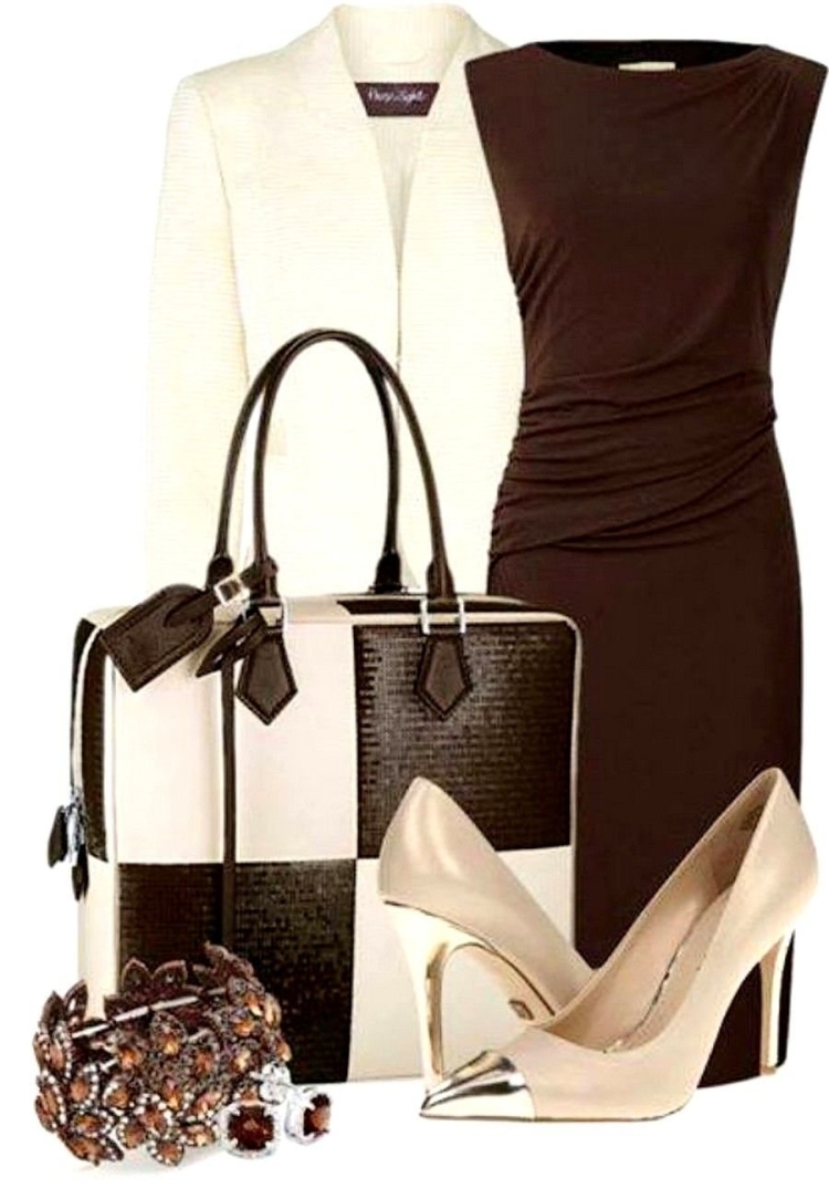 Комплекты одежды для женщин