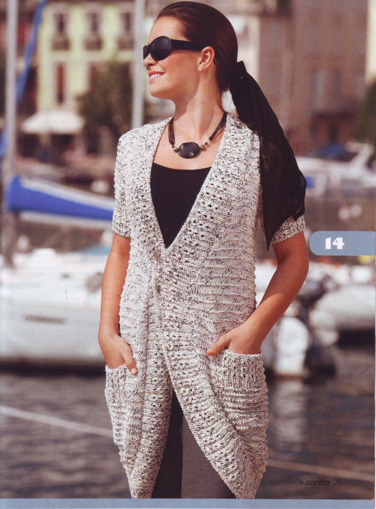 Вязаный удлиненный жилет