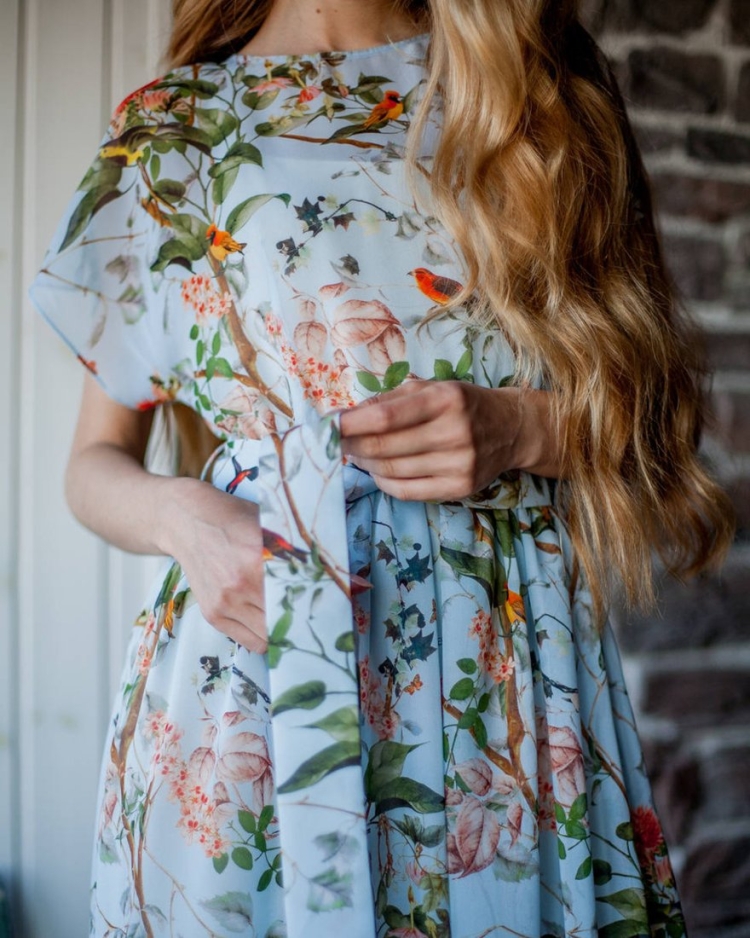 Платье из шелка с цветочным принтом