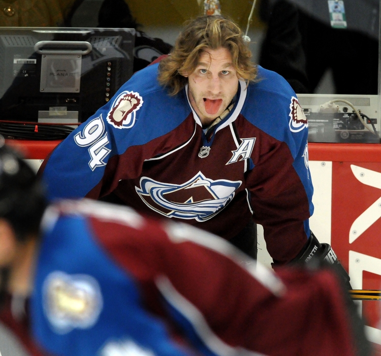 Хоккеисты с длинными волосами