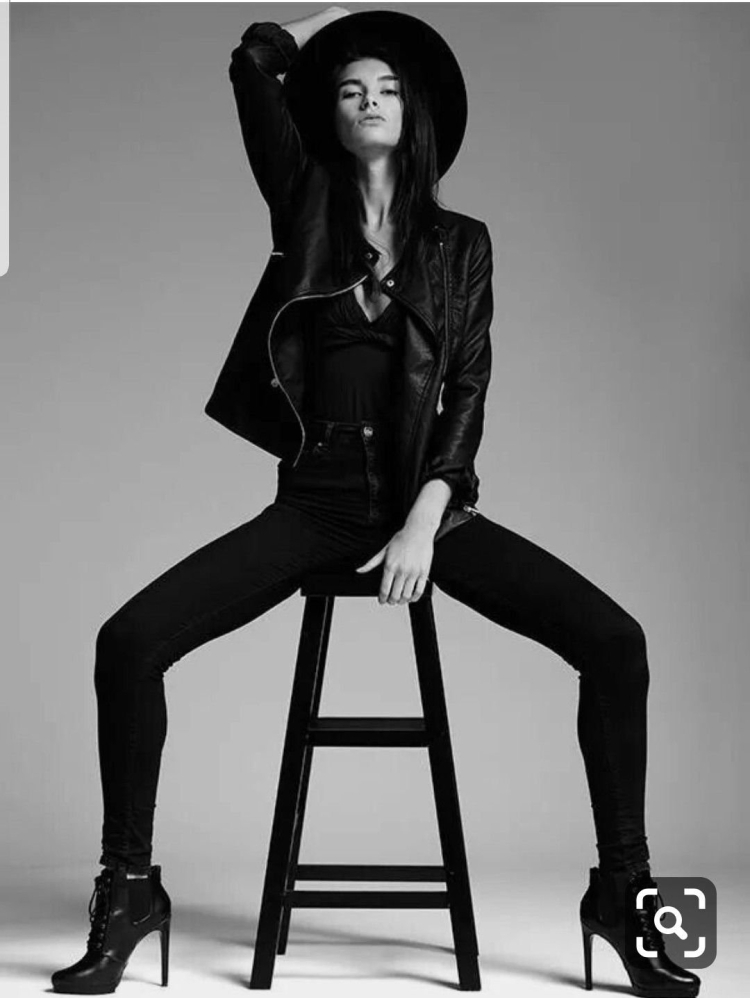 Стильная фотосессия в студии