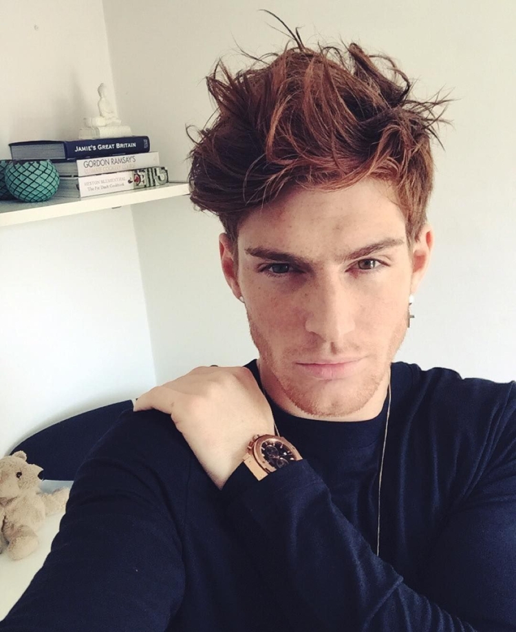 Мальчики с рыжими волосами селфи