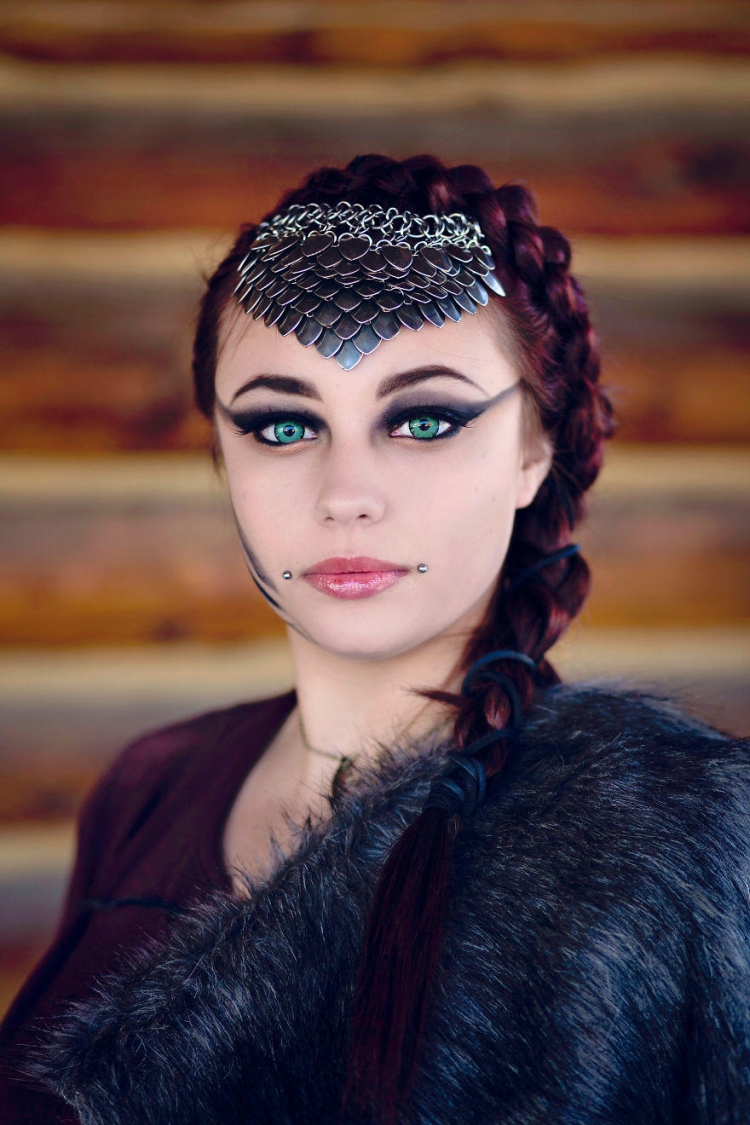 Грим в стиле женщины Викинги