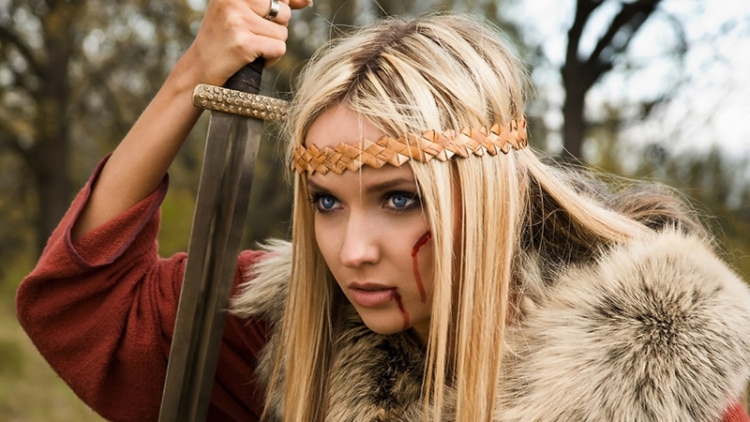 Девушка воин