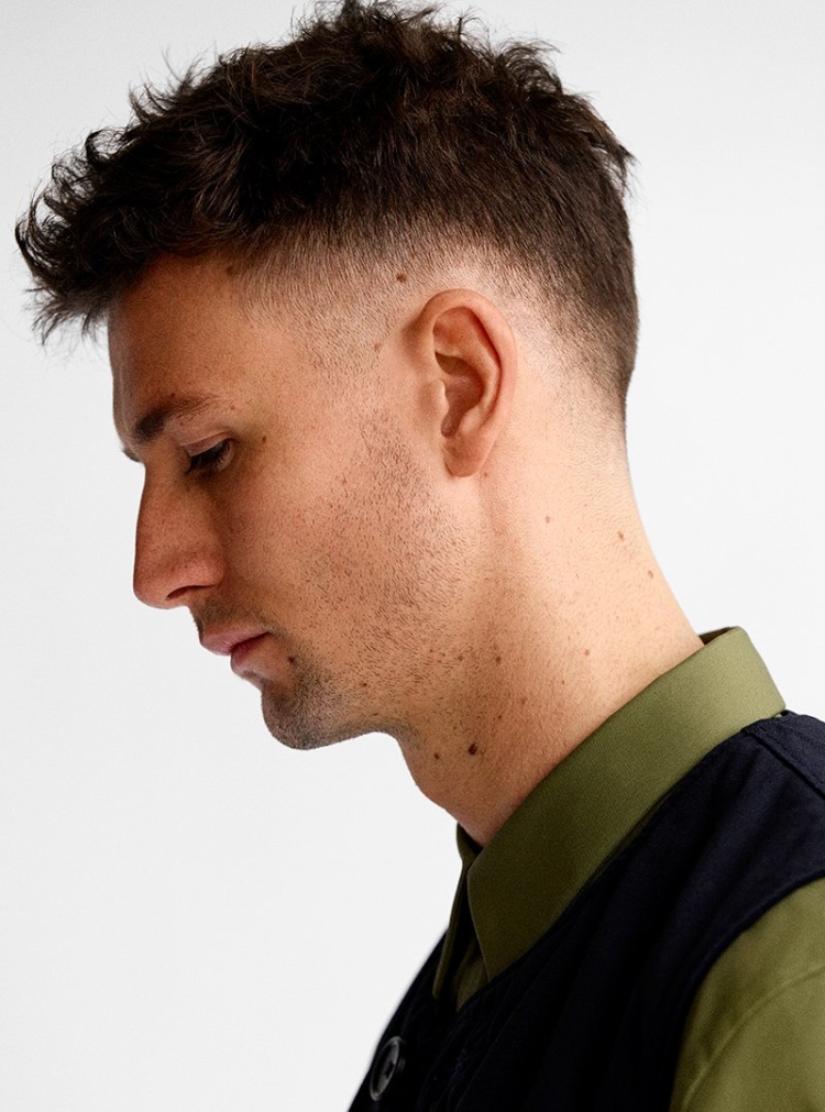 Теннис мужская полубокс