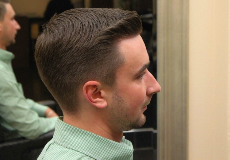 Модельная стрижка мужская