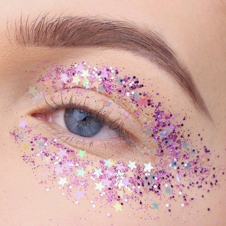 Макияж с блестками