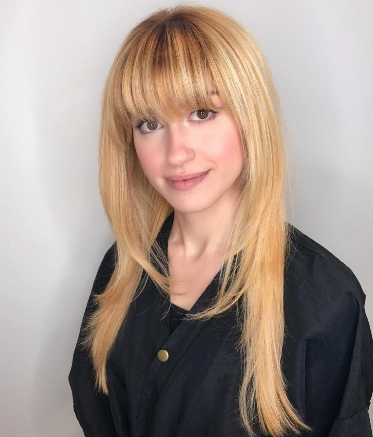 Стрижка Лисичка на длинные волосы с челкой