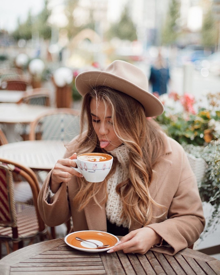 Фотосессия с кофе в кофейне