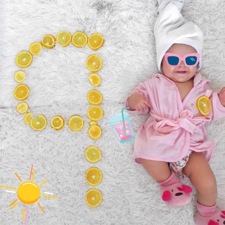 Детская фотосессия по месяцам с цифрами