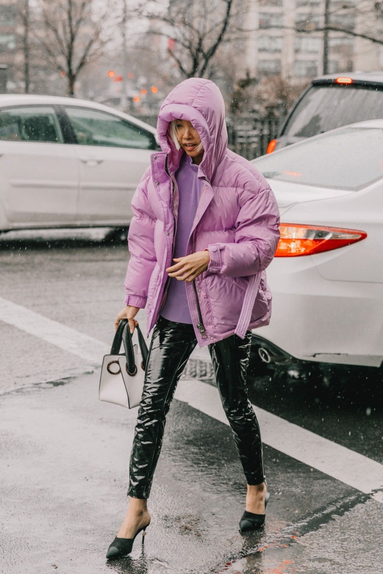 Розовая куртка стрит стайл