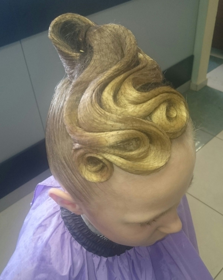 Бальные прически для девочек