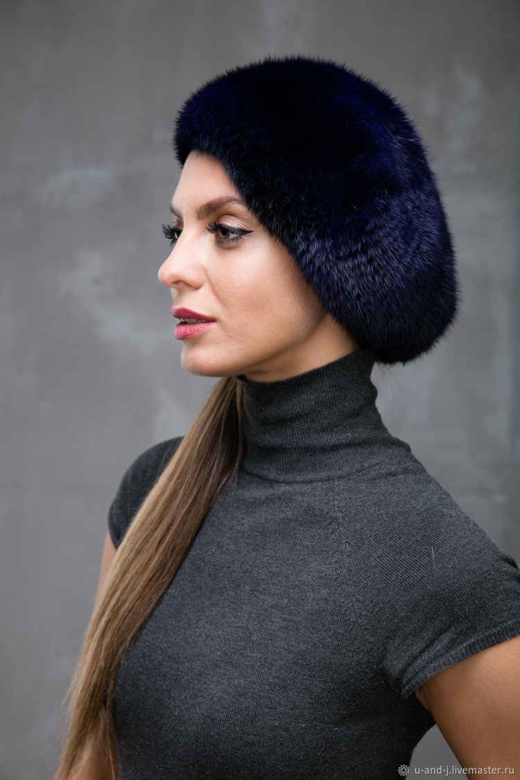 Вязаная норковая шапка