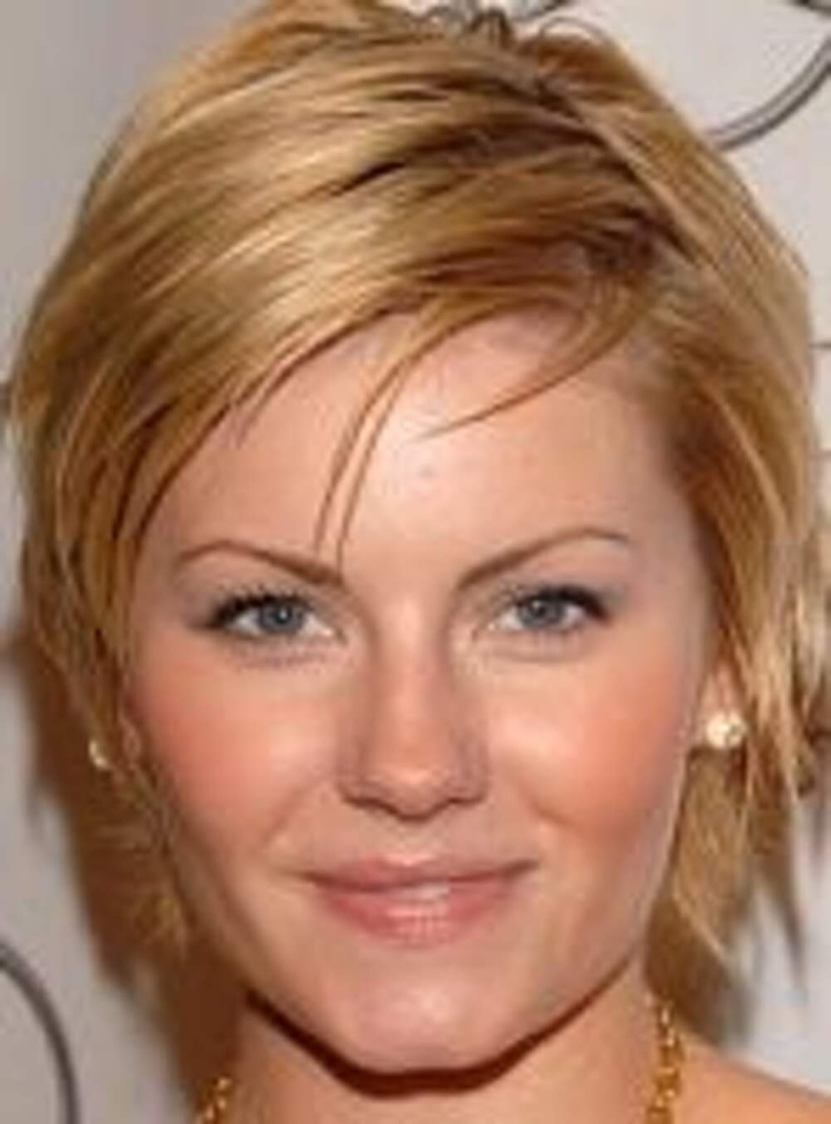 Короткие женские стрижки для круглого лица