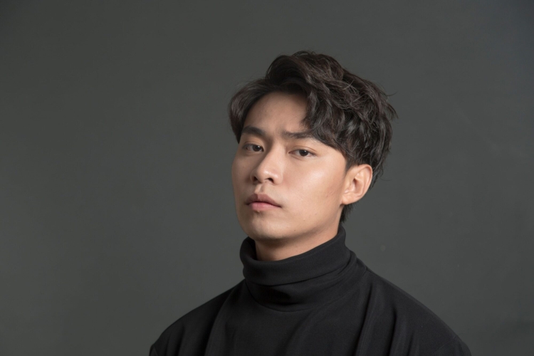 Прическа шторы мужская корейская