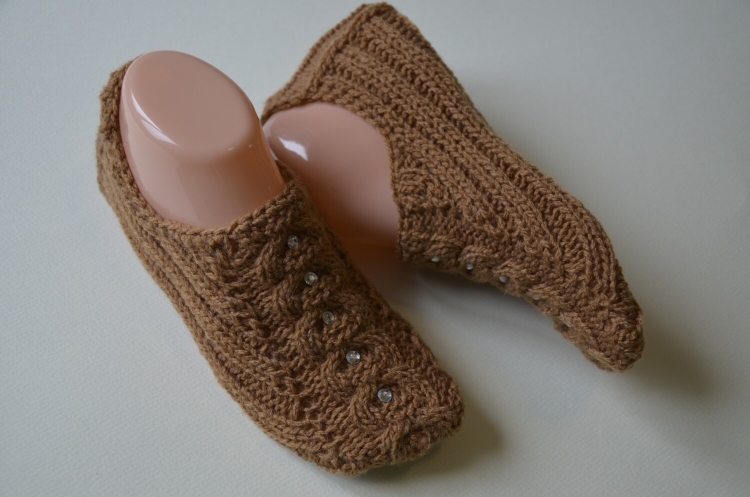 Тапочки следочки Таши Деркач