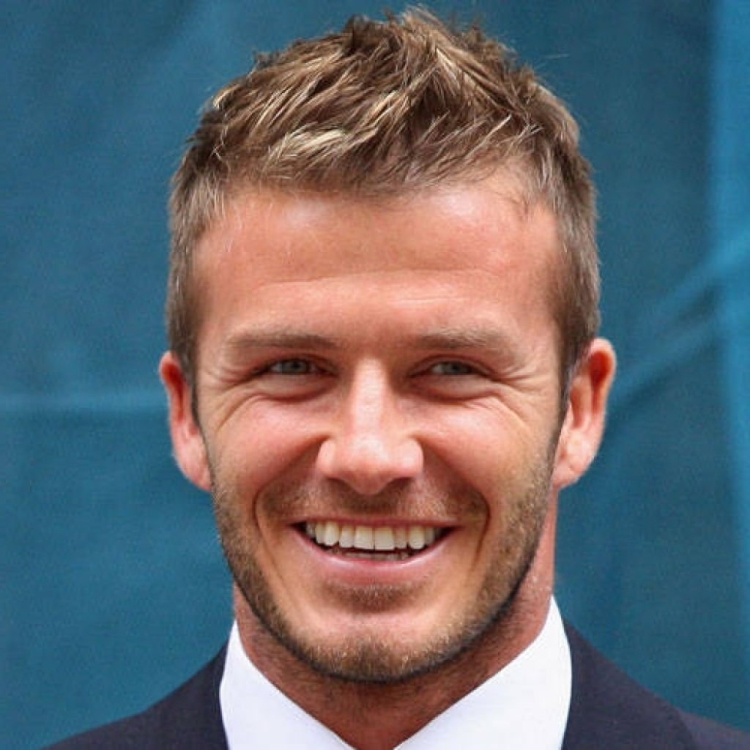 Дэвид Бекхэм с челкой