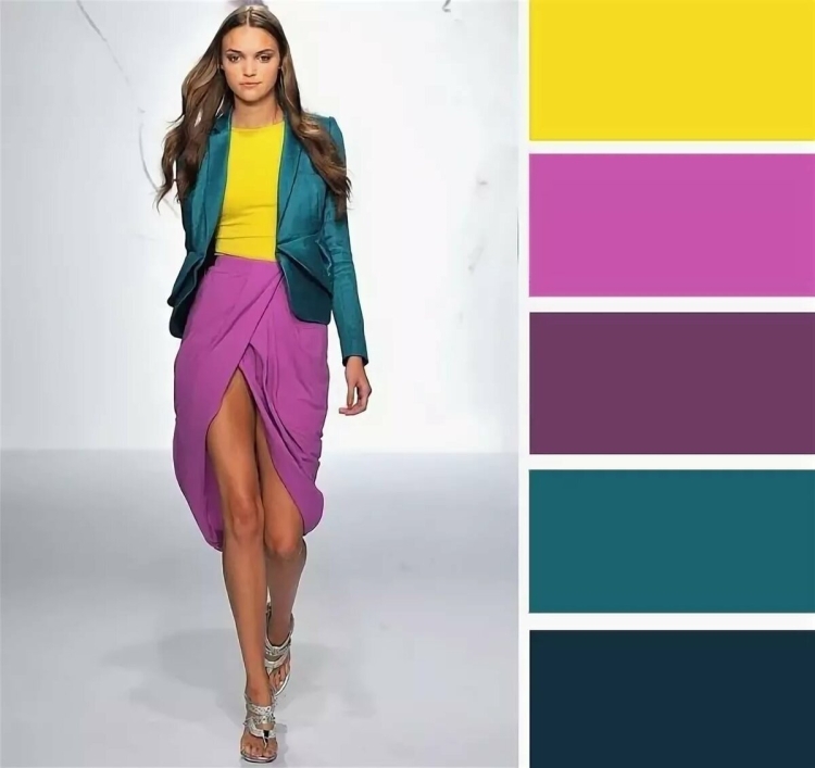 Контрастное сочетание цветов в одежде