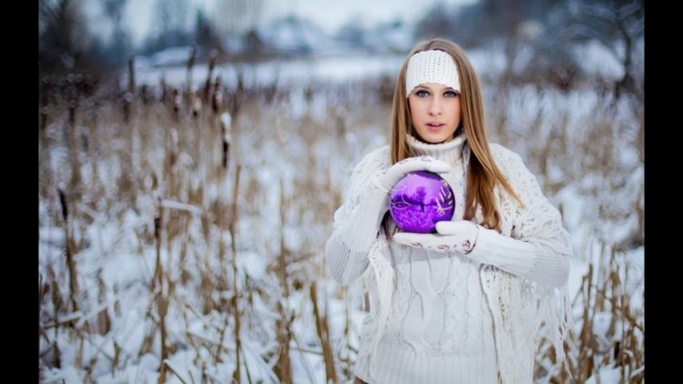 Фотосессия в зимнем поле