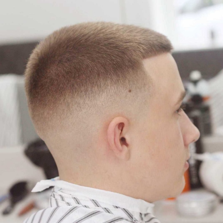 Фейд полубокс