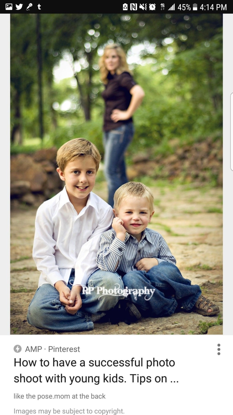 Фотосессия мама и два сына