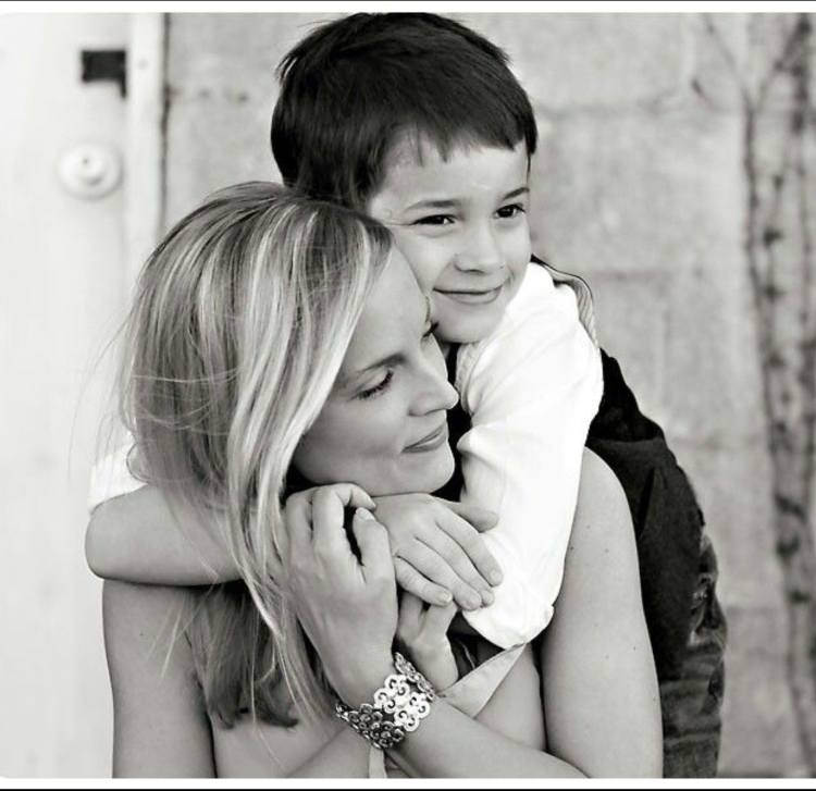 Мама и дети трогательные