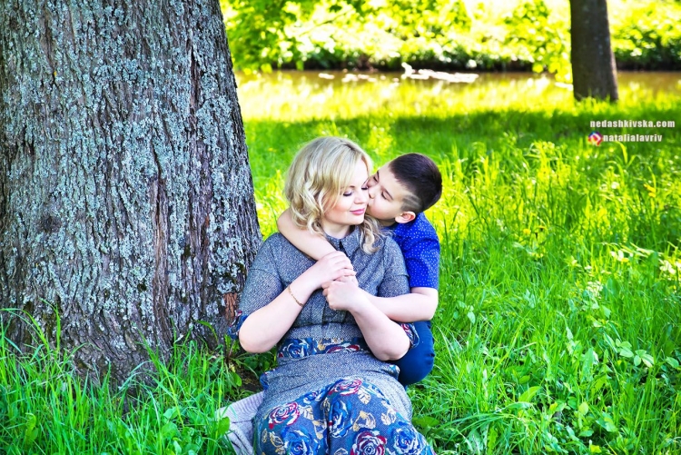 Мама сын фотосессия вызывающие