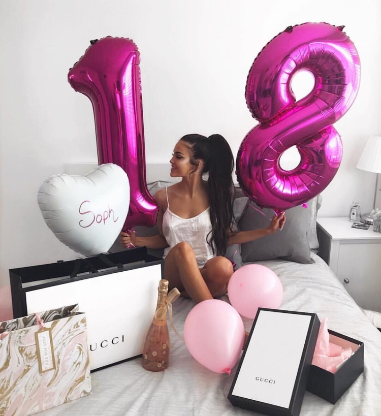 Фотосессия с шарами цифрами