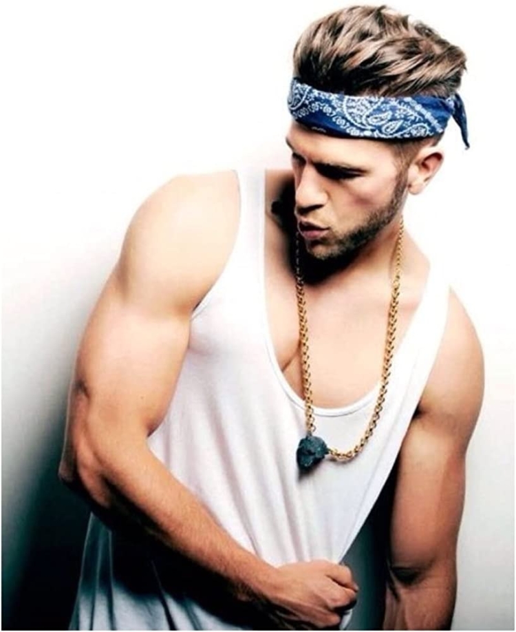 Парень в бандане