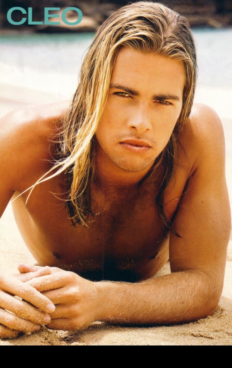 Серферская прическа мужская