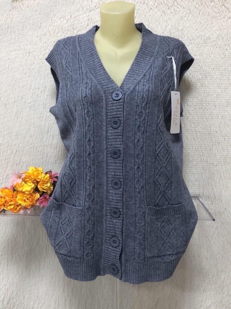 Жилет на пуговицах